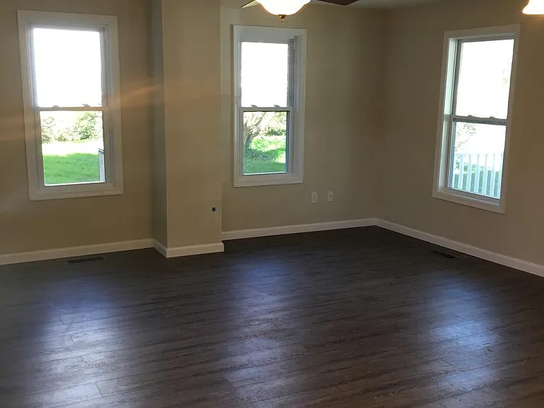 104 Franklin Ave #1 — Photo 3