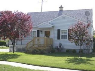 2302 S Farragut St, Bay City, MI 48708