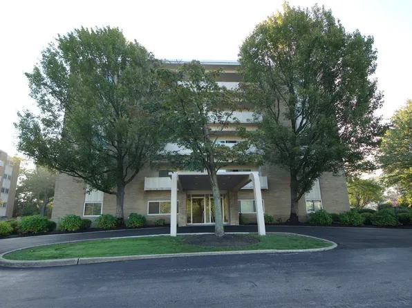 2159 Wooster Rd #14, Rocky River, OH 44116