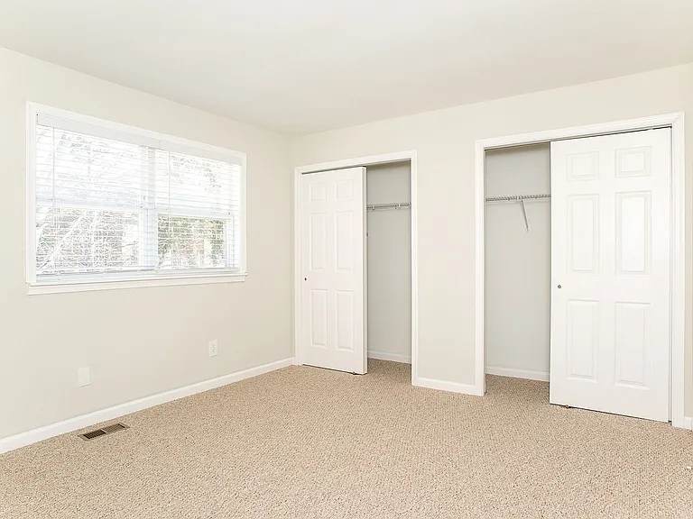 67 Heritage Ct — Photo 11