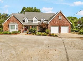 1484 14000th Rd, Altamont, KS 67330