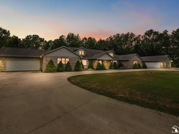 10955 Douglas Rd, Temperance, MI 48182
