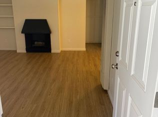 15th Street, Huntington Beach, CA 92648