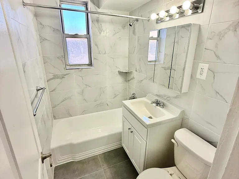 144-70 41st Ave #6N — Photo 4