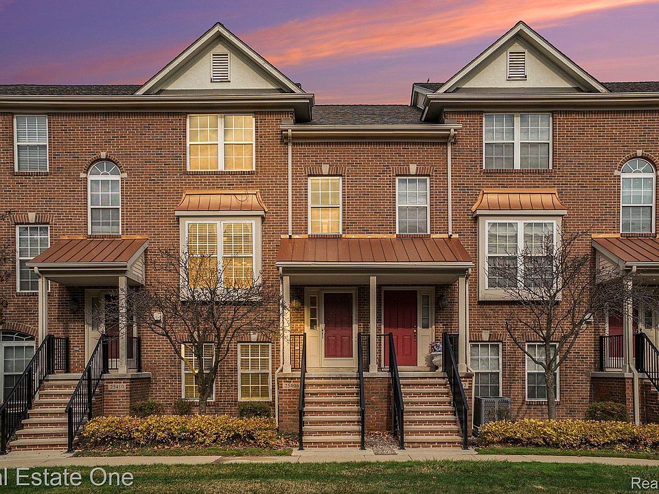 1st image of 25406 Saint James