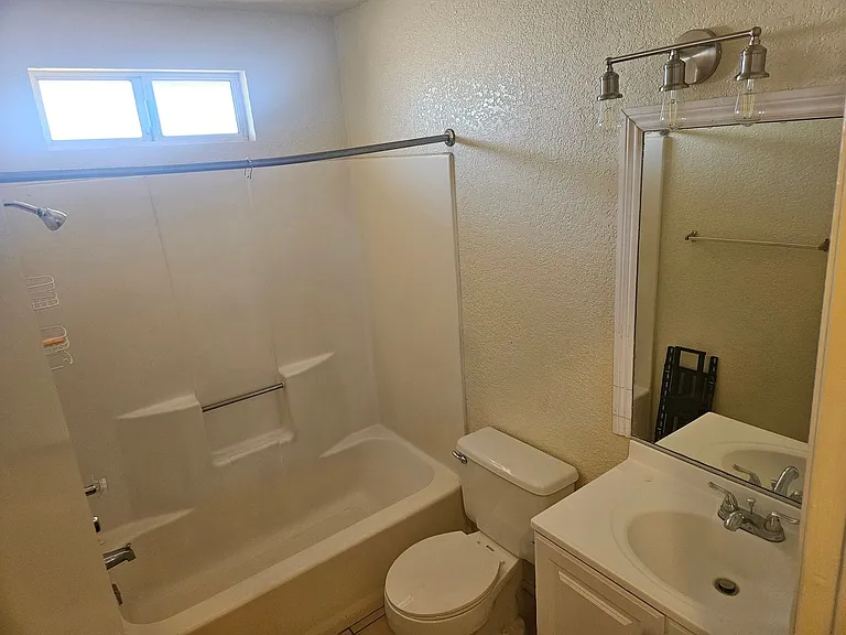 16280 Sequoia Ave — Photo 4