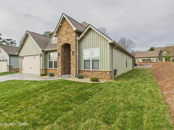 205 Chogi Ln, Loudon, TN 37774