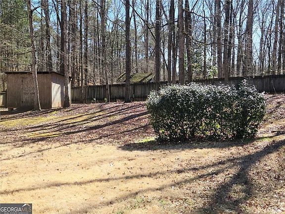 3rd image of 1703 Windy Ridge Ct SE