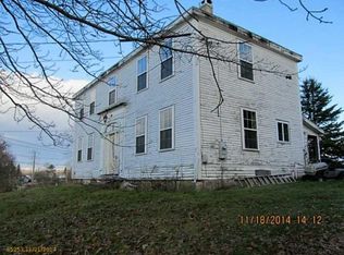 12 High St, Thomaston, ME 04861