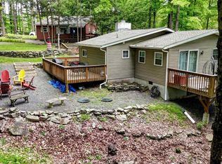 115 Hidden Ln, Greentown, PA 18426