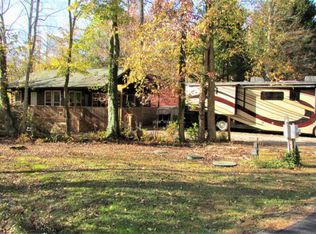 606 Hidden Valley Rd, Cleveland, GA 30528