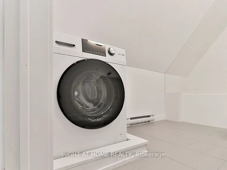 45 Brock Ave #3 — Photo 14