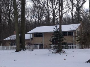 17929 Western Reserve Rd, North Benton, OH 44449