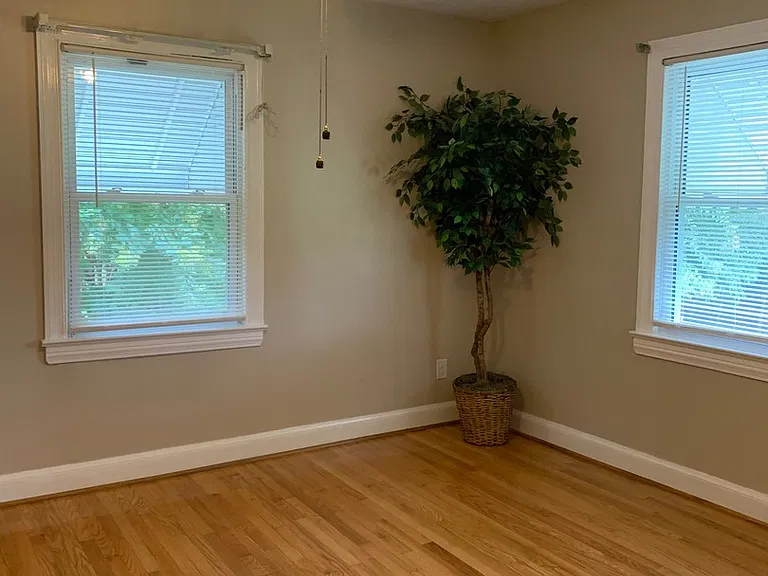 5709 Pleasant Valley Rd — Photo 8