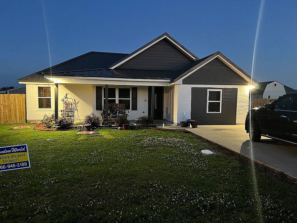 1st image of 268 E 27th Pl