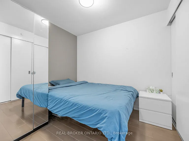 170 Fort York Blvd #407 — Photo 27