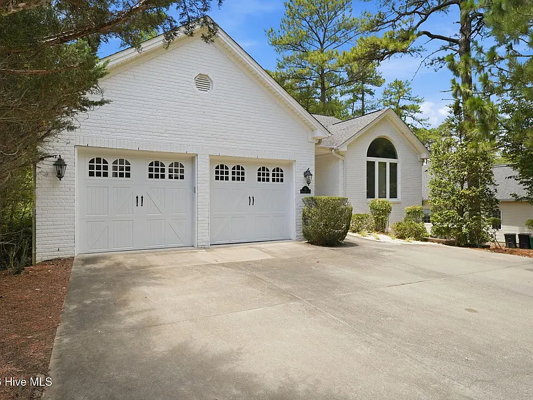25 Kingswood Cir — Photo 57
