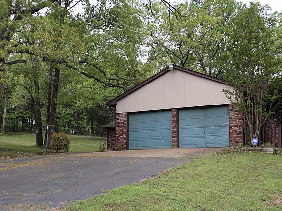 5th image of 110 Thomas Rd