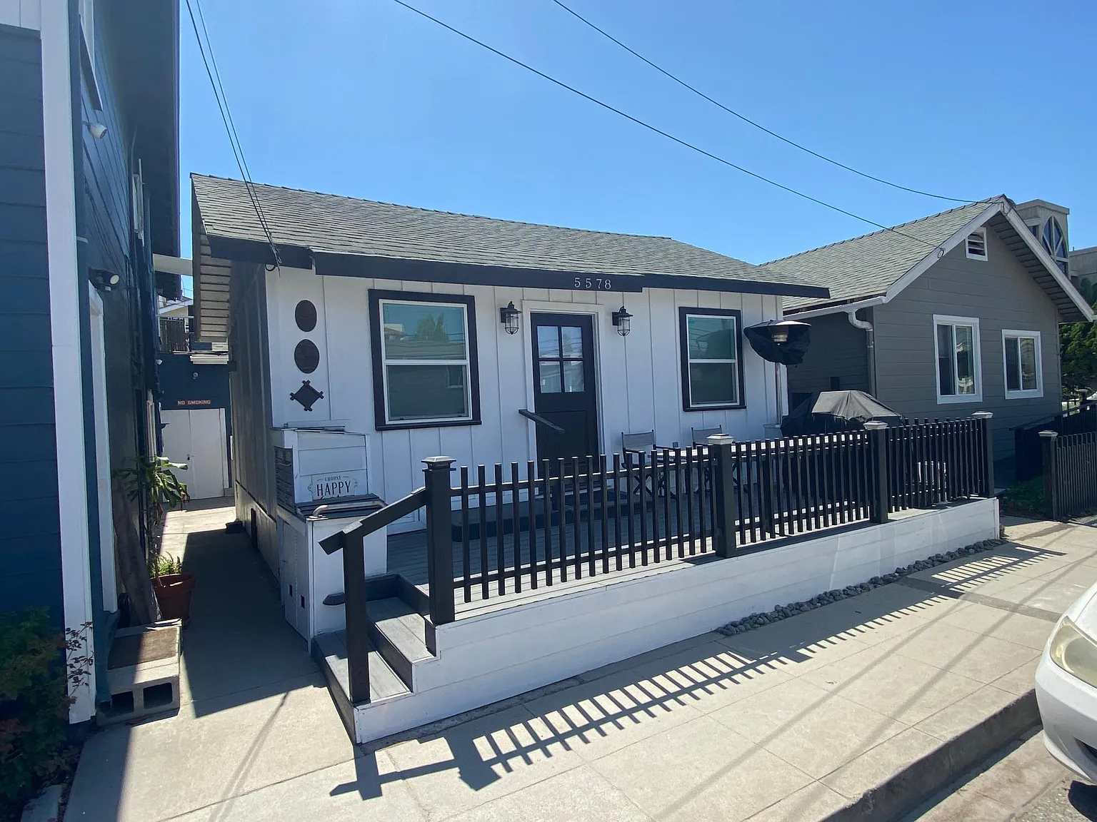 5578 E Ocean Blvd — Photo 2
