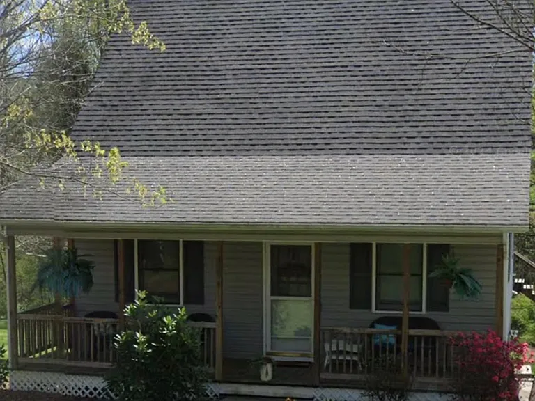 276 Plaza Dr — Photo 1