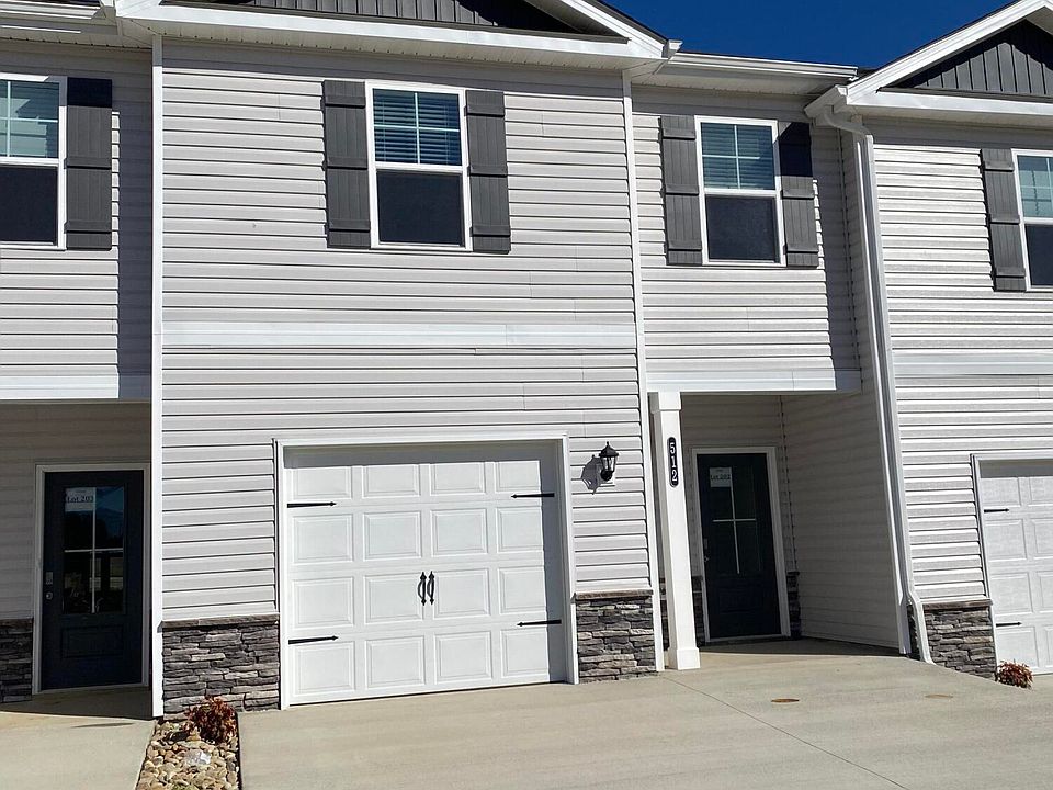 1st image of 512 Vogt Dr