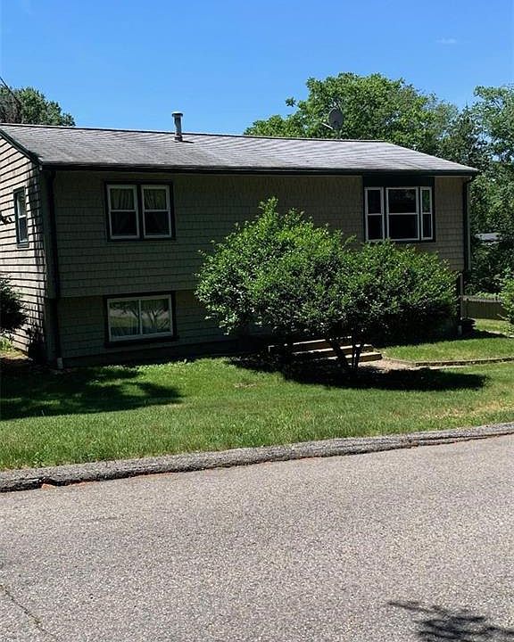 1st image of 107 Van Buren St