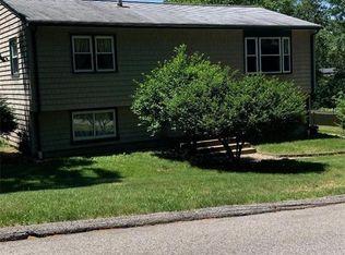 107 Van Buren St, Warwick, RI 02888