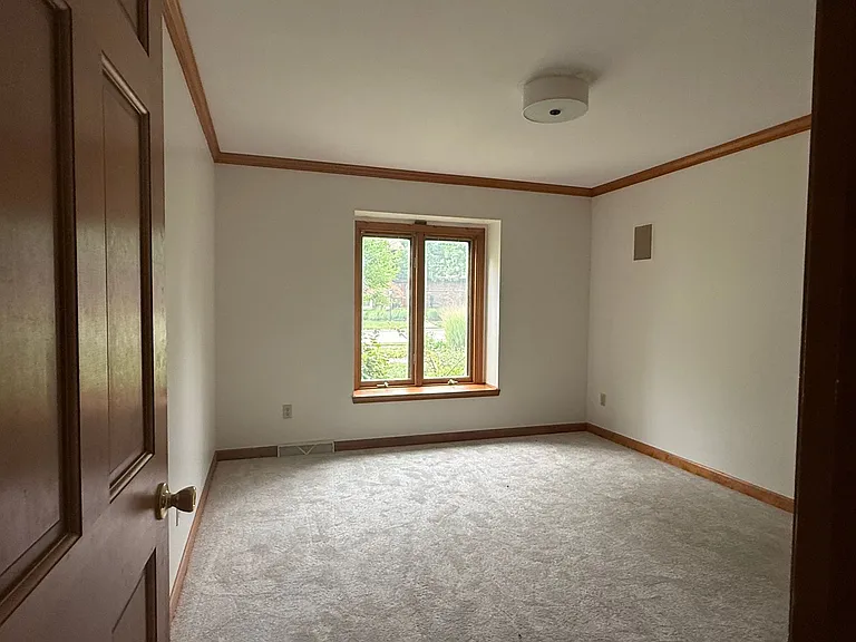 5201 Karrington Dr — Photo 10