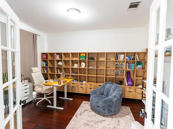 5th image of 1221 Laurel Oak Trl