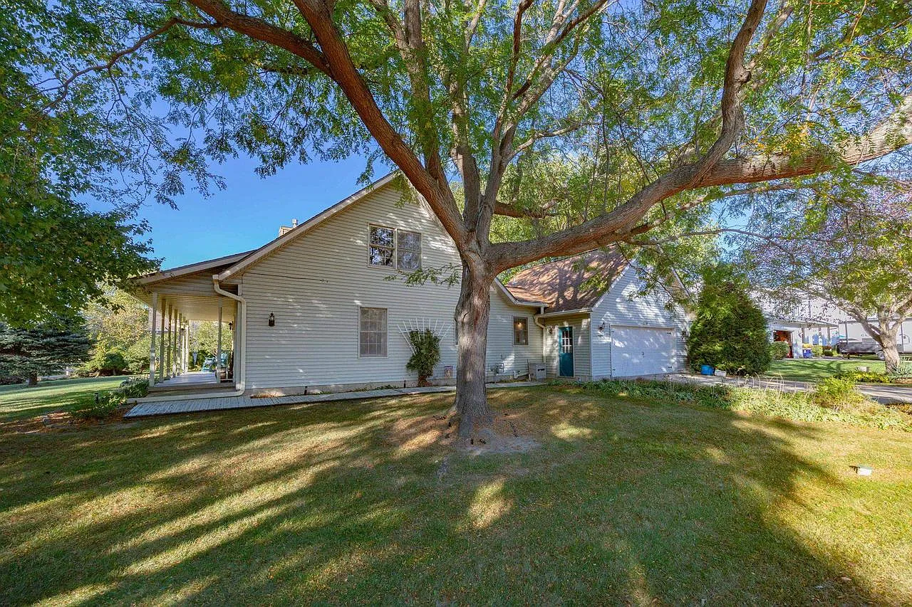 1724 Barberry Road photo 1