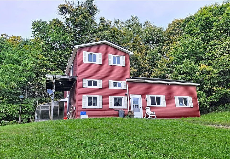 1st image of 2752 Hathaway Rd