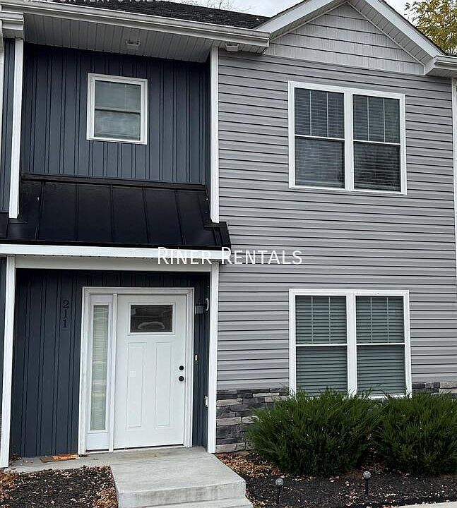 1st image of 133 Swallow Dr