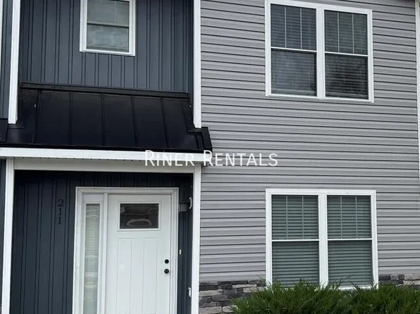 133 Swallow Dr, Elkton, VA 22827