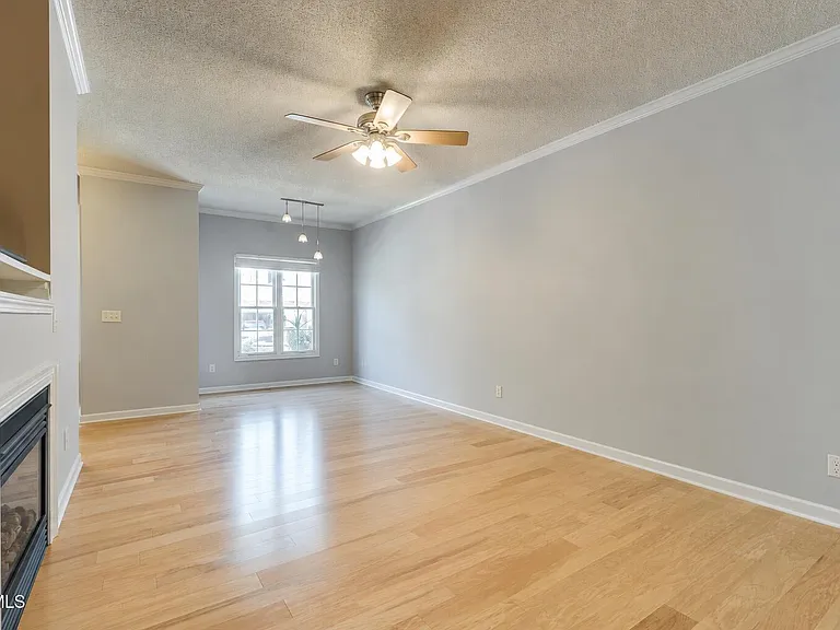 28 Cherokee Ridge Ct — Photo 6