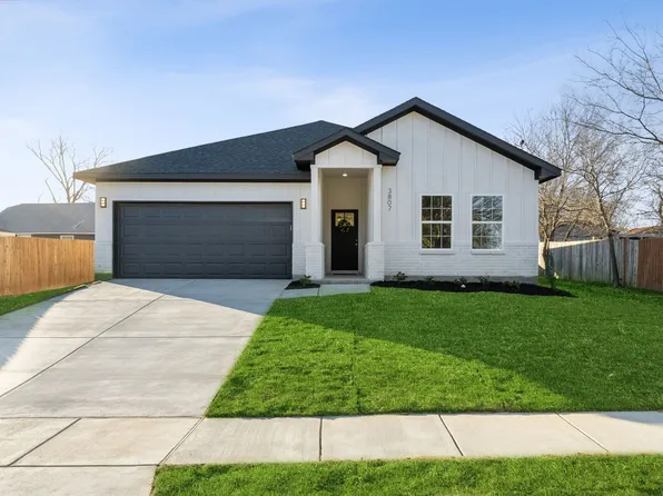 3807 Pickett St, Greenville, TX 75401