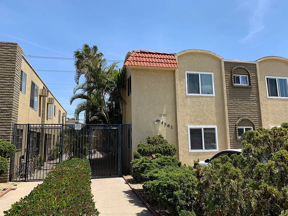 4561 Utah St #8