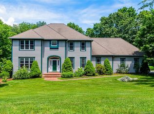 64 Pepperbox Rd, Waterford, CT 06385