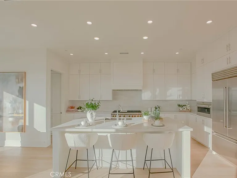 137 Oakstone — Photo 12