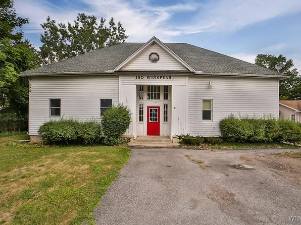 180 Winspear Rd, Elma, NY 14059