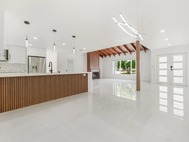 13445 SW 20th Ter — Photo 7