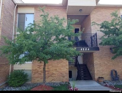 4194 Packard St APT 4, Ann Arbor, MI, 48108