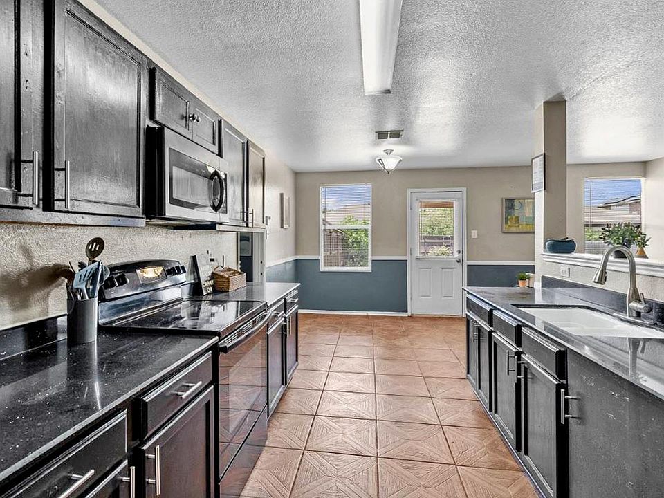 1st image of 1027 Graystone Dr #18126263