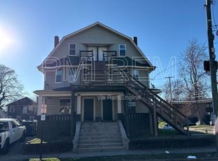 472 Sumner St APT 3, Akron, OH 44304