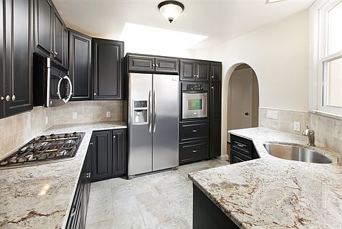 1478_32ndAve Kitch2