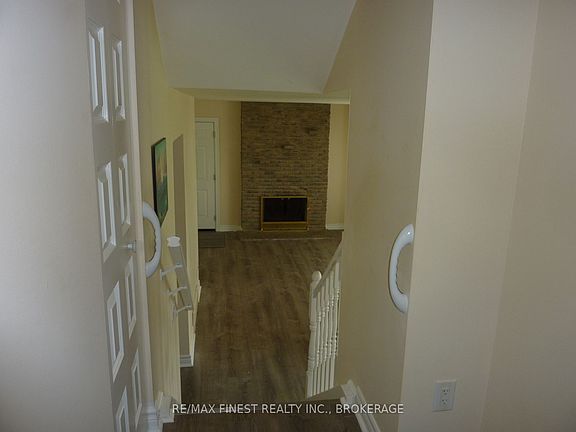 5th image of 3318 Shea Rd