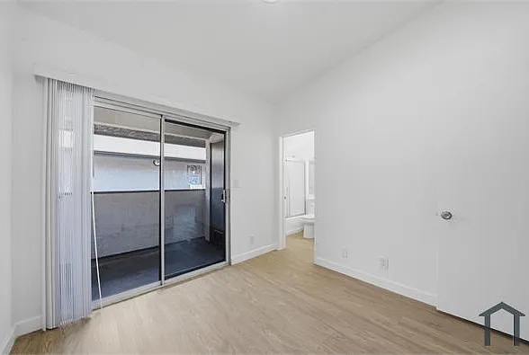 1071 Junipero Ave #302 — Photo 16