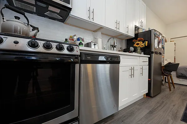 Rented by Rita S Citrin, LREB | media 16