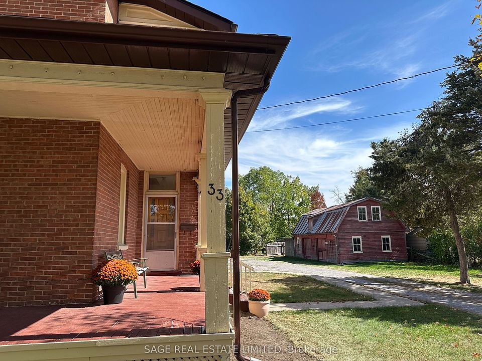 1st image of 33 John St