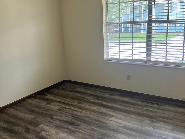 209 Howard Dr #B — Photo 6