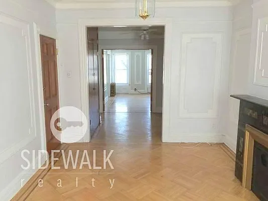 Rented by Sidewalk Realty LLC | media 20